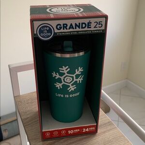 Life Is Good Teal Insulated Tumbler with Snowflake NIB grande 25